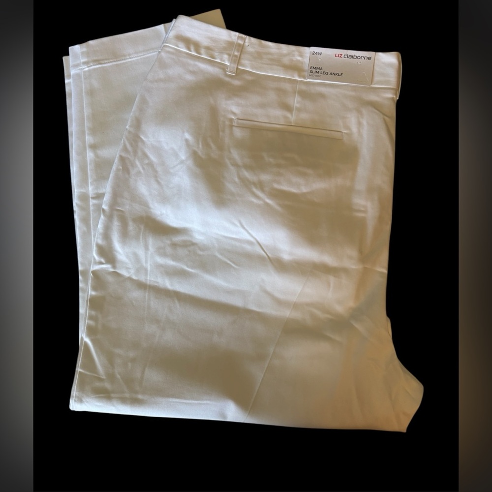 Liz Claiborne White Flat Front Women's Pants